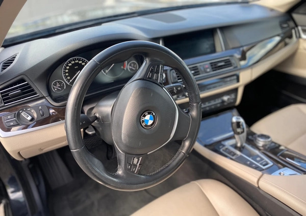 BMW Seria 5 cena 63500 przebieg: 260000, rok produkcji 2014 z Toruń małe 67